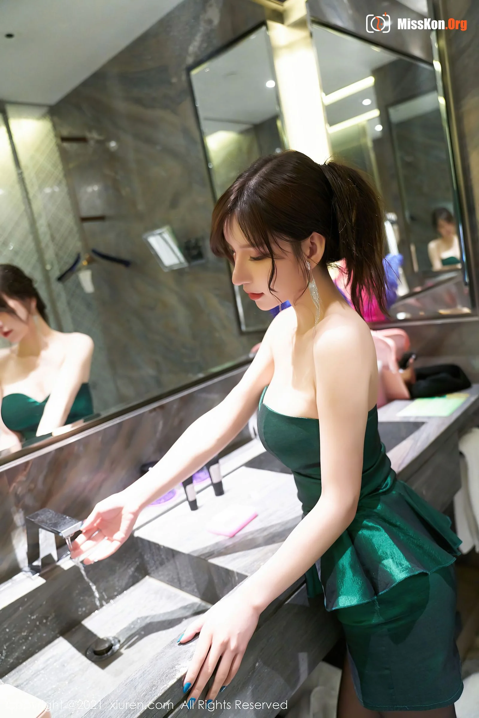 Zhou Yuxi - Photo 11