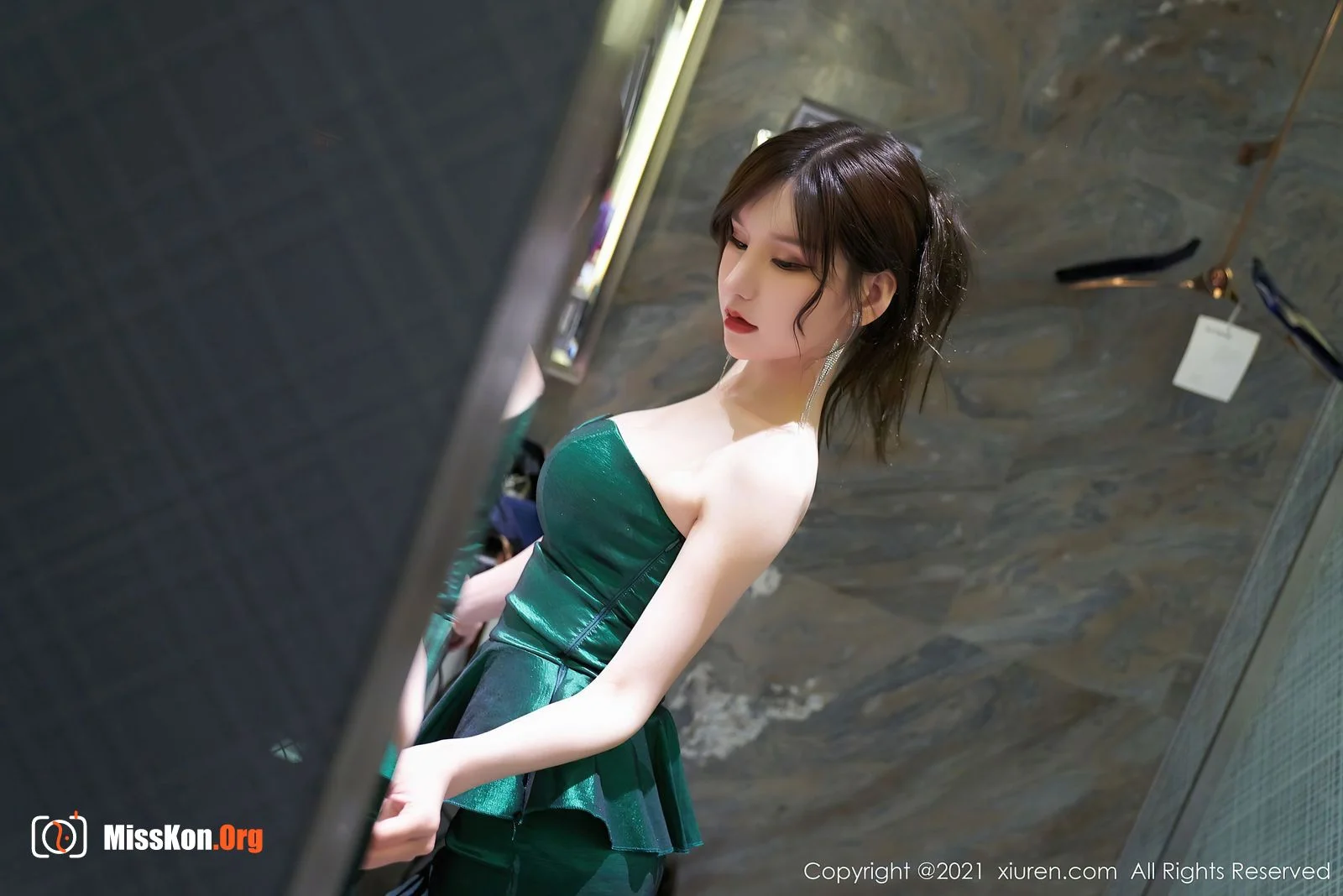 Zhou Yuxi - Photo 9