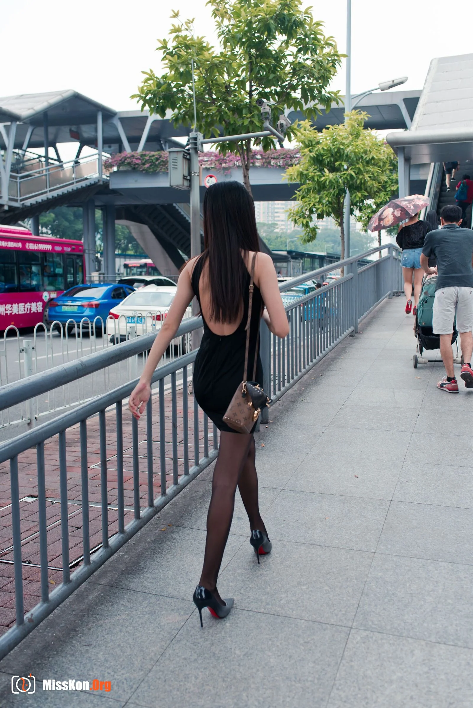 Ziyi Alice: Taxi Adventures (2019-07-25) - Photo 2