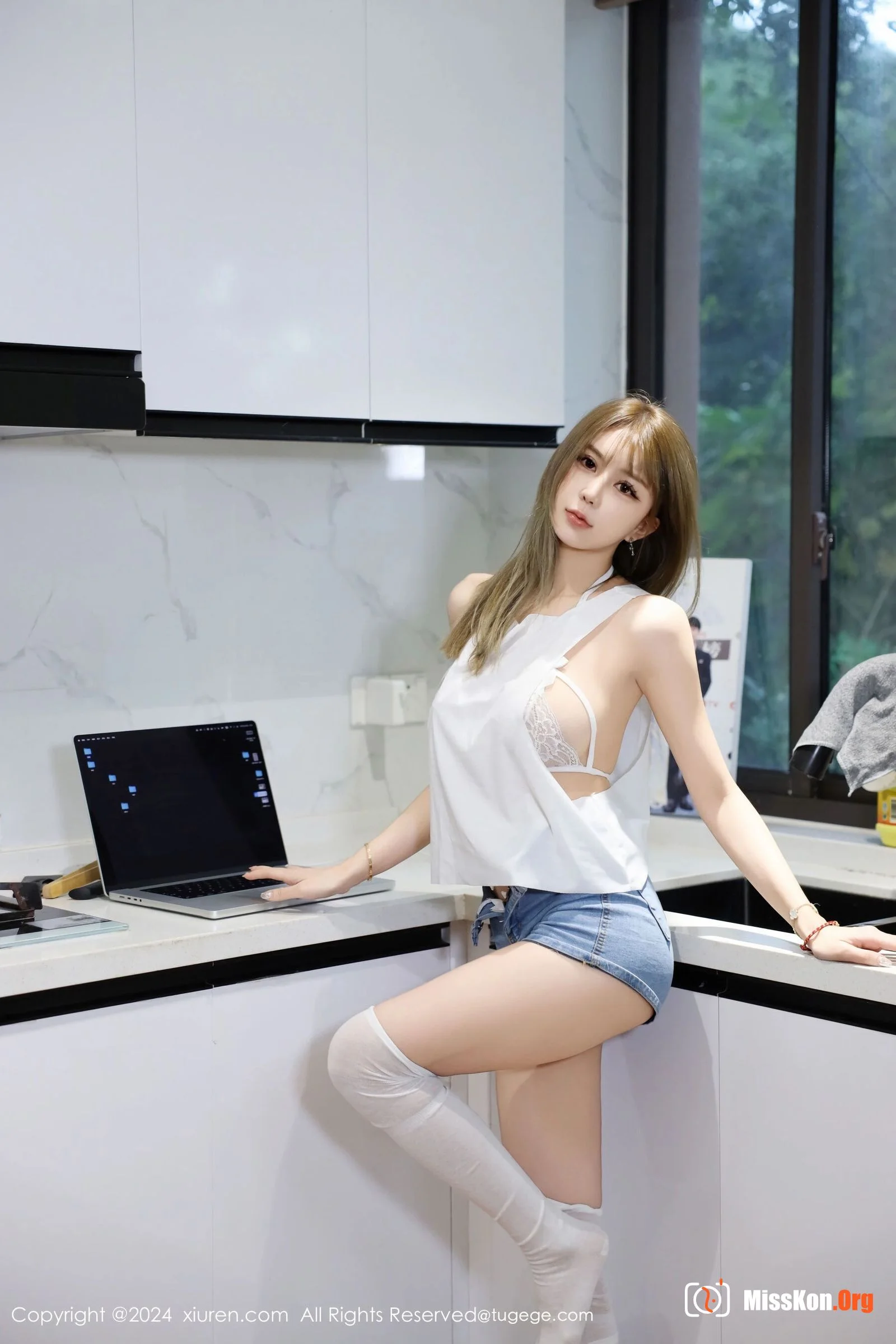 Zoe - Photo 18