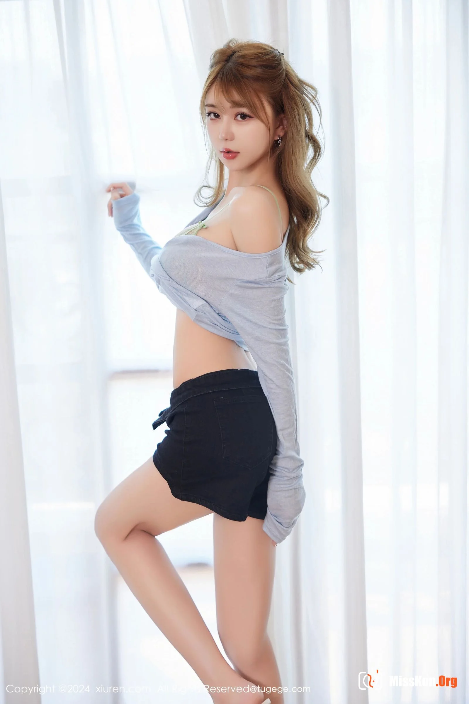Zoe - Photo 8
