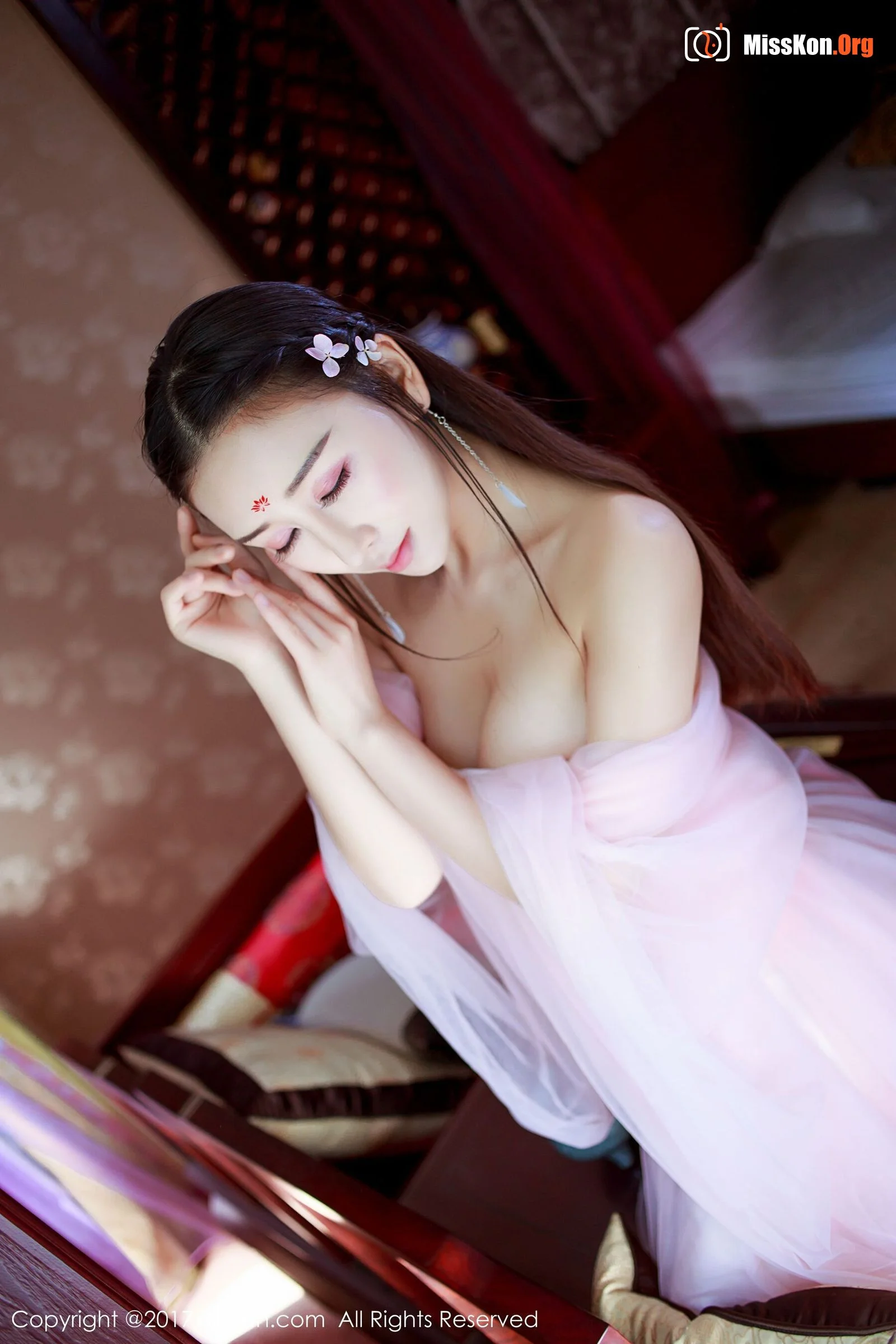 Zou Jingjing - Photo 11