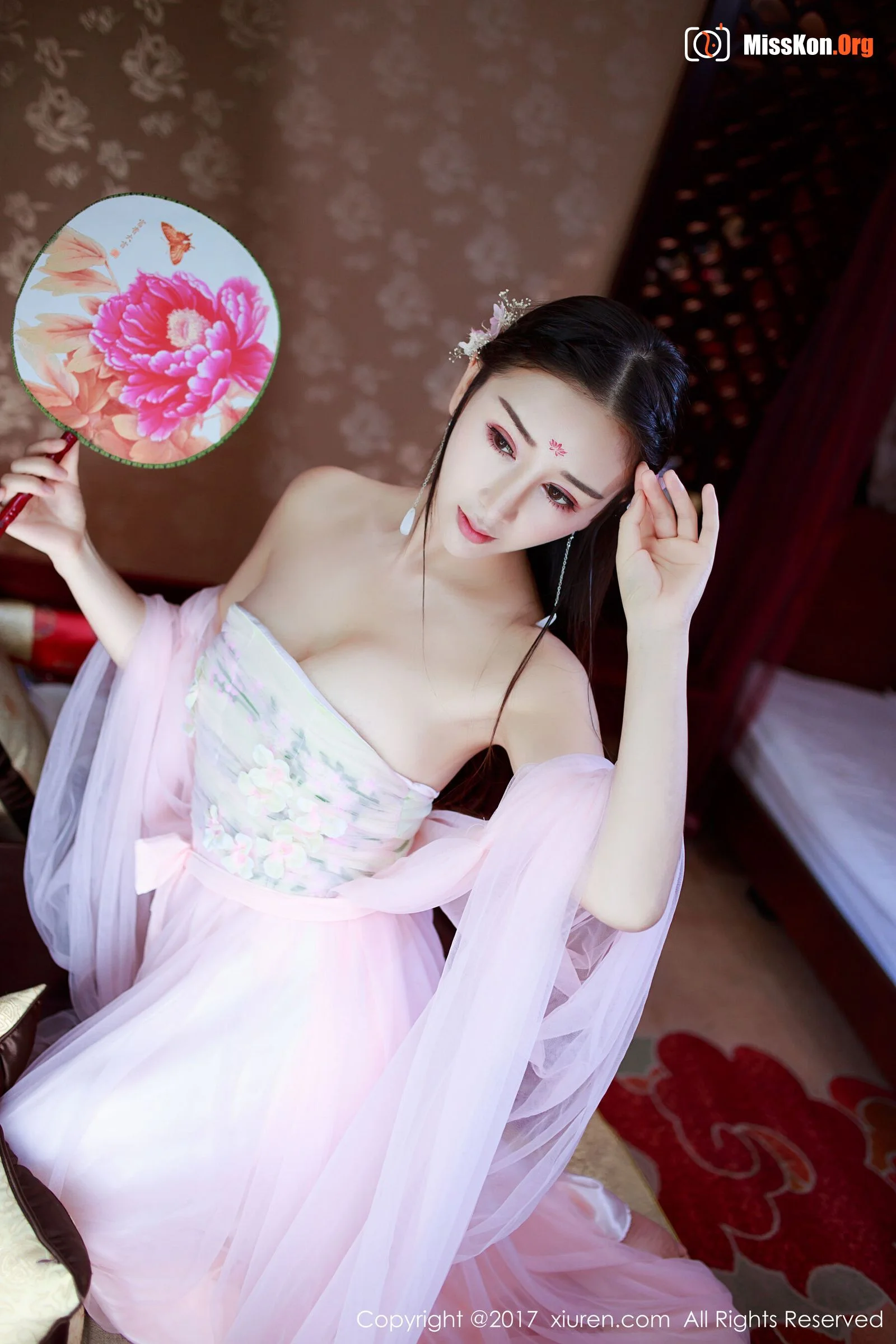 Zou Jingjing - Photo 13