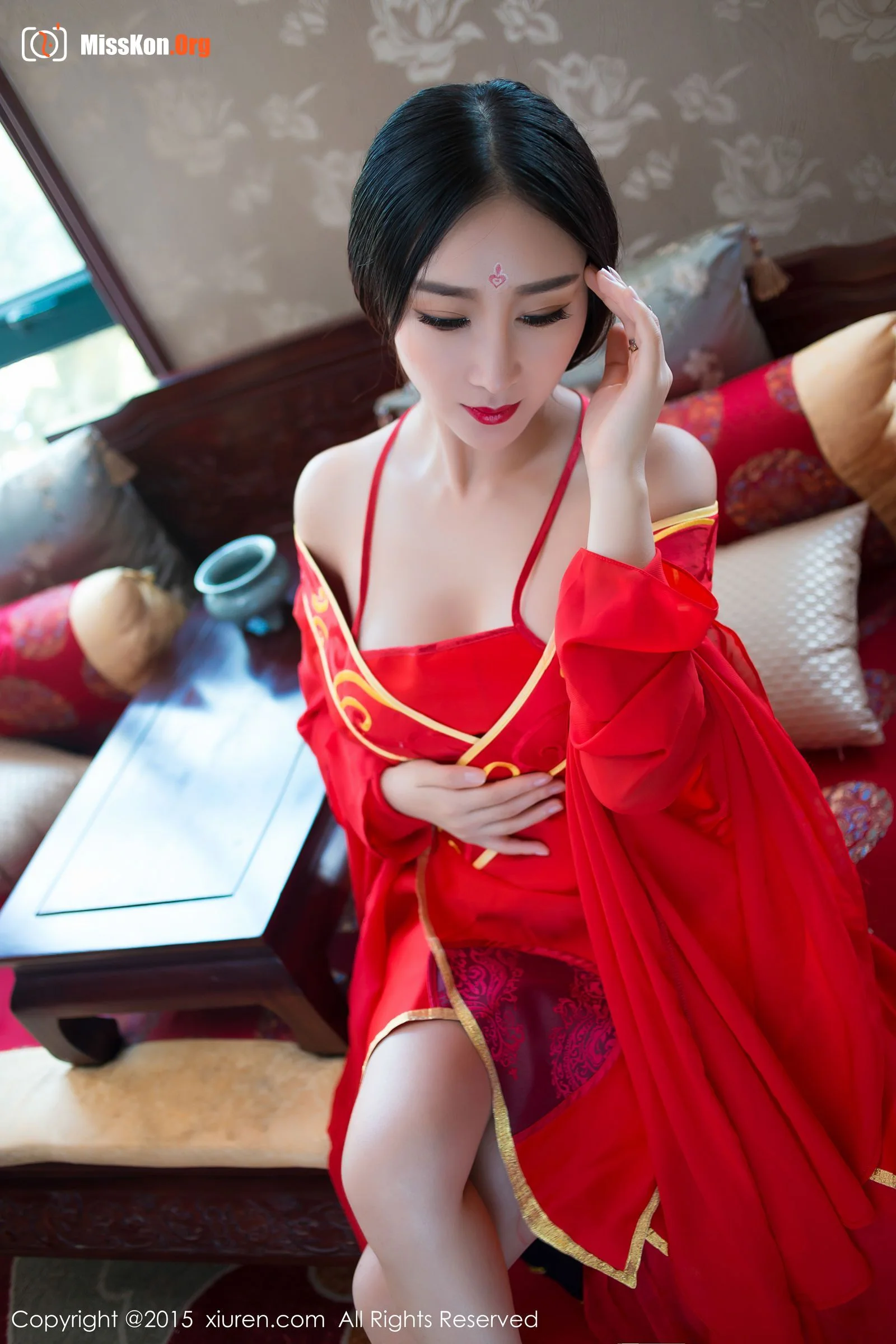 Zou Jingjing - Photo 2