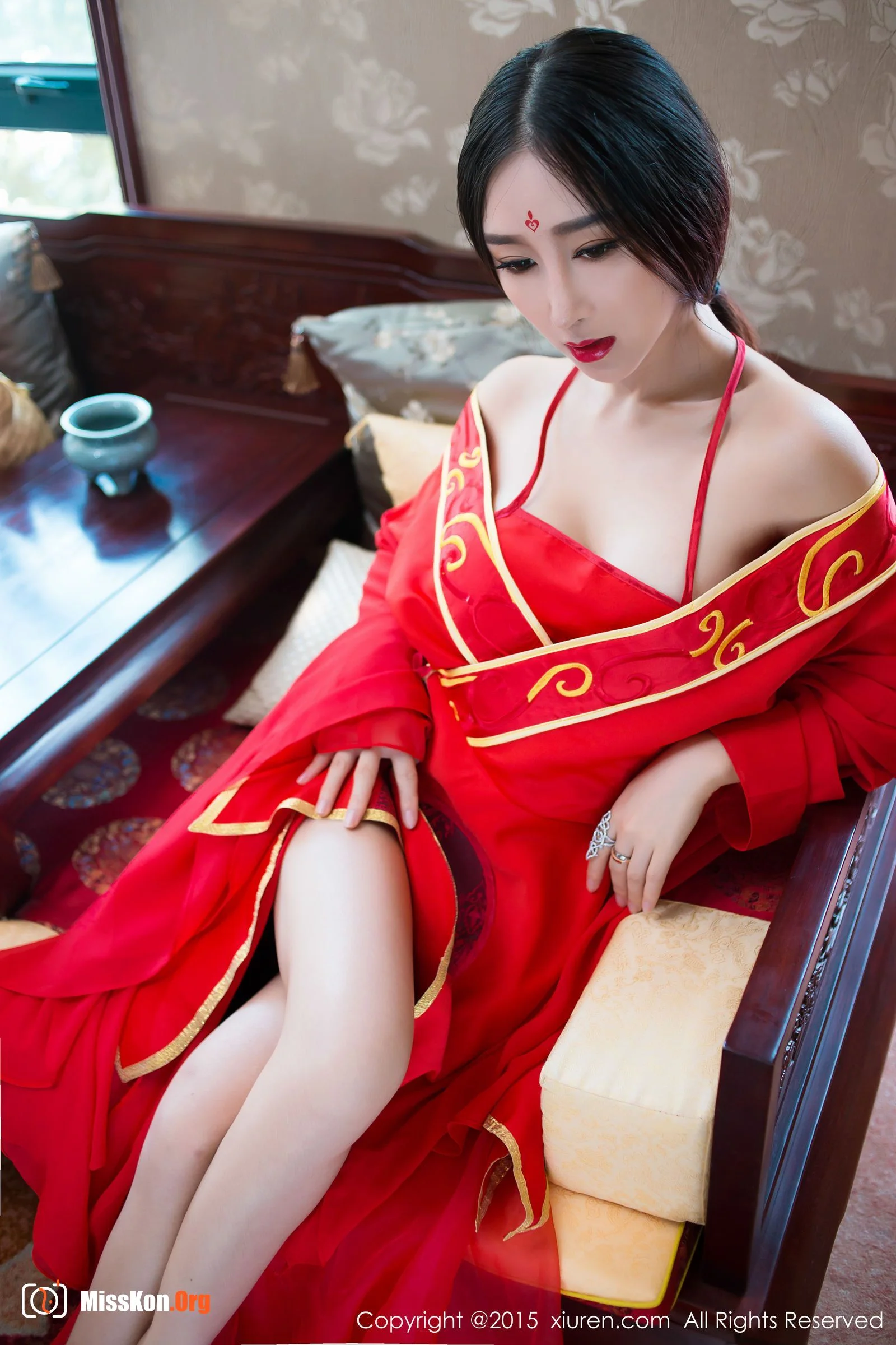 Zou Jingjing - Photo 3