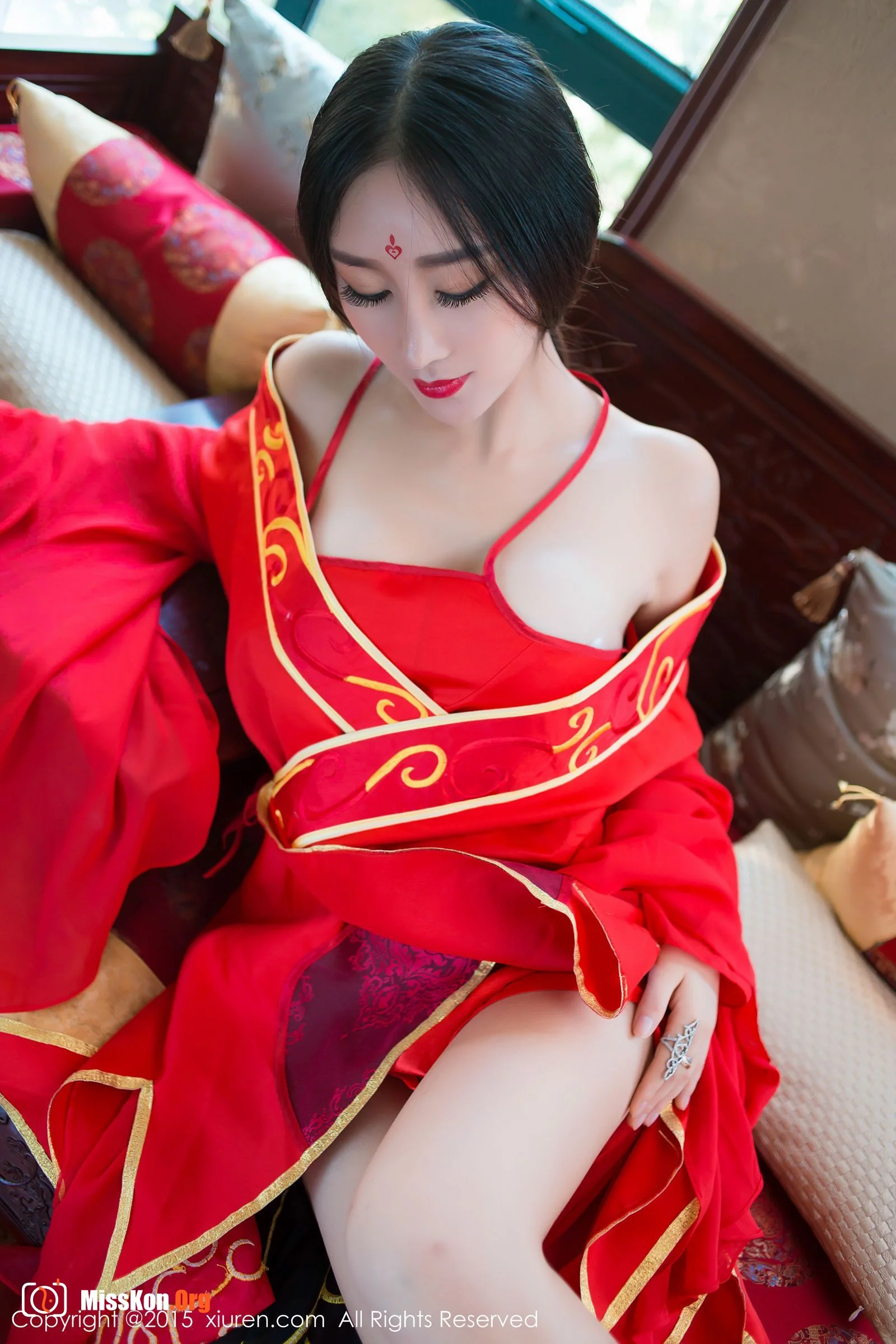 Zou Jingjing - Photo 6