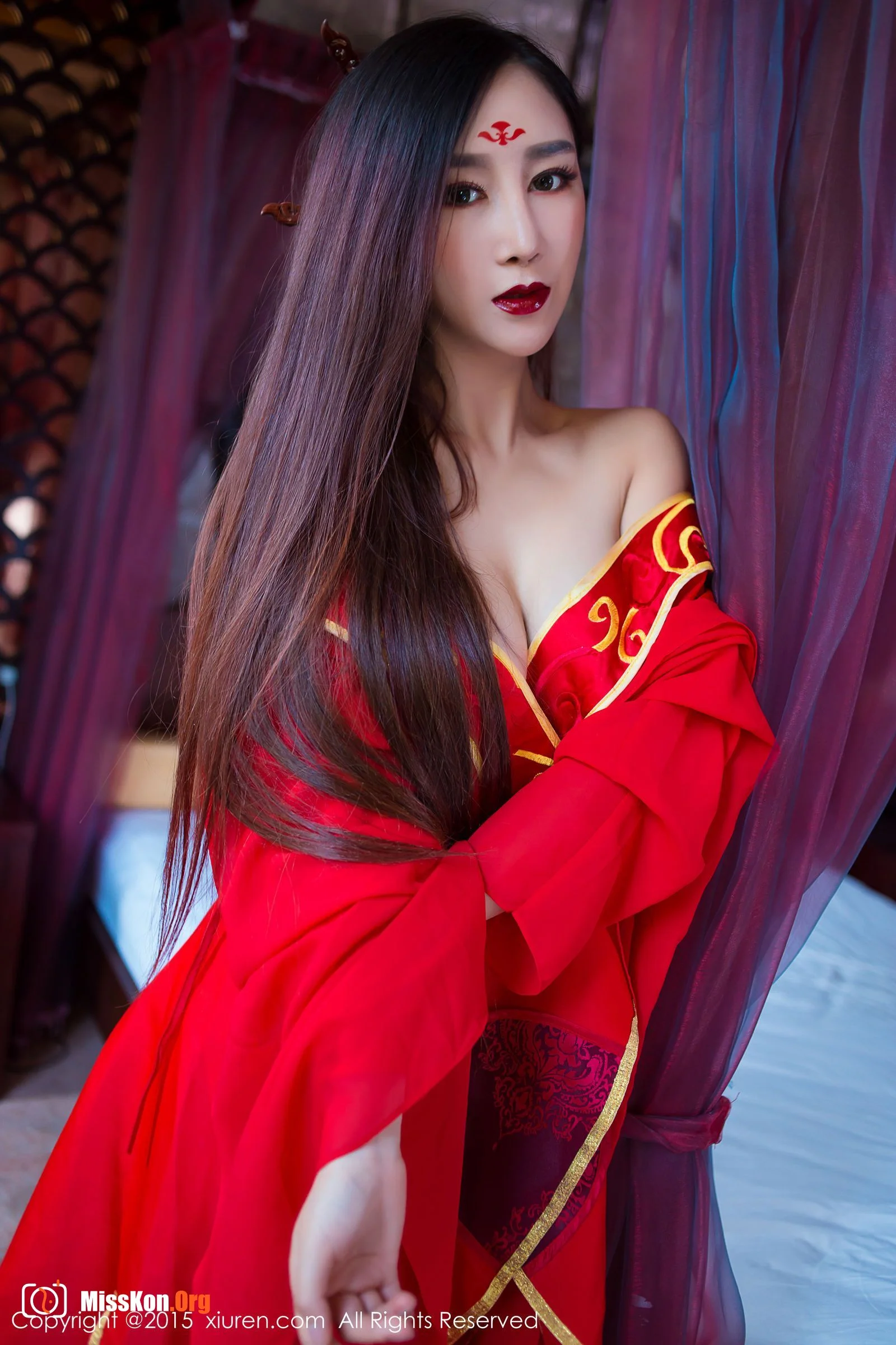 Zou Jingjing - Photo 8