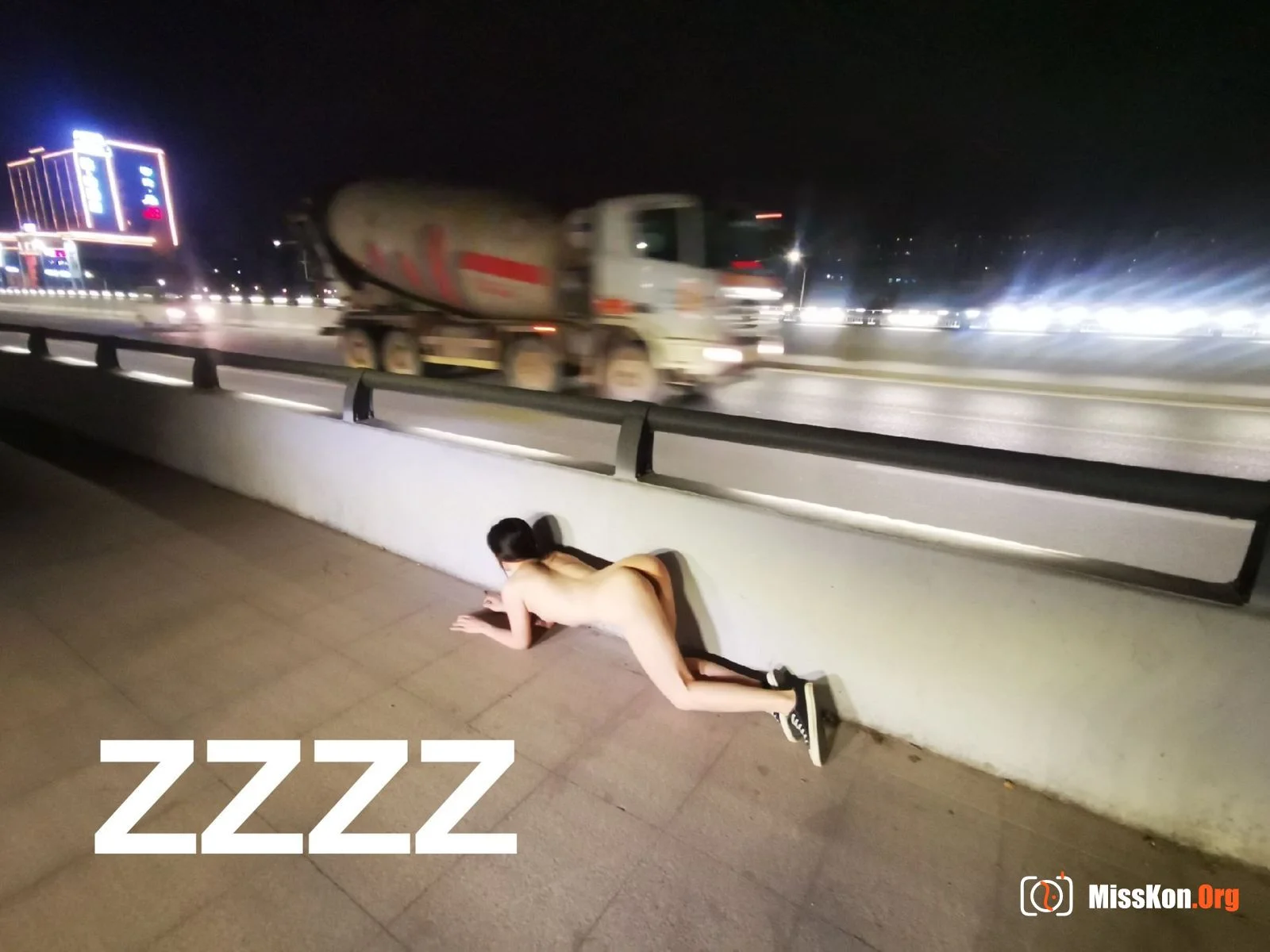 ZZZZ, a couple from Guangzhou, reveals the extreme challenge of shaking M - Photo 10