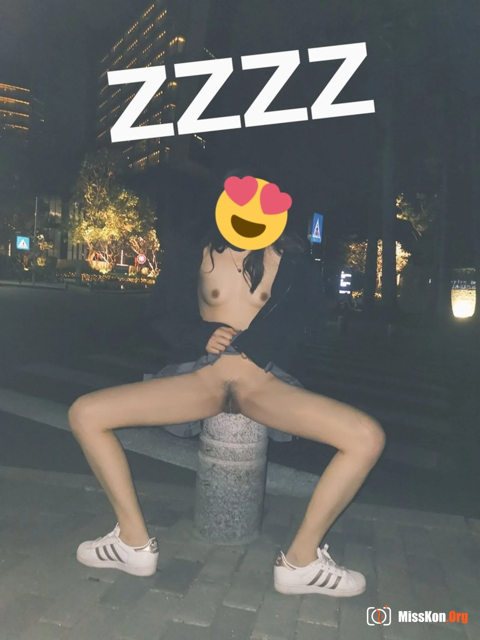 ZZZZ, a couple from Guangzhou, reveals the extreme challenge of shaking M - Photo 18