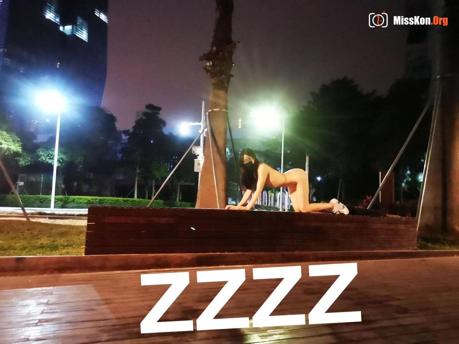 ZZZZ, a couple from Guangzhou, reveals the extreme challenge of shaking M - Photo 20